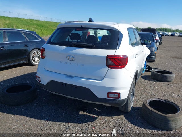 KMHRB8A36NU145659 Hyundai Venue