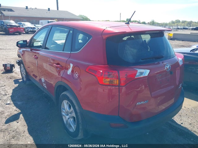 12608824 :رقم المزاد ، 2T3BFREV6FW343237 vin ، 2015 Toyota Rav4 Le مزاد بيع