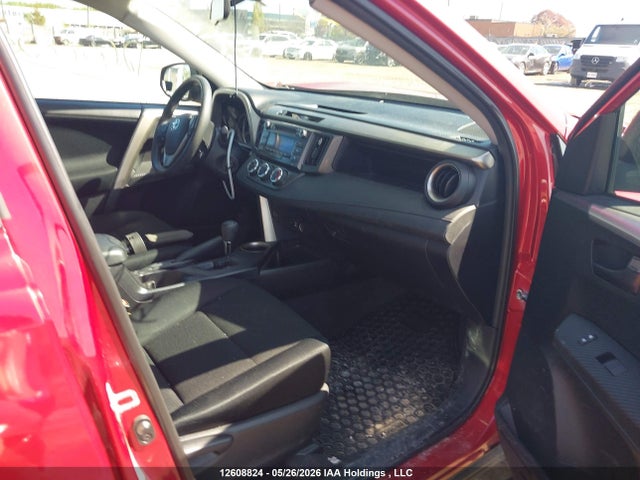12608824 :رقم المزاد ، 2T3BFREV6FW343237 vin ، 2015 Toyota Rav4 Le مزاد بيع
