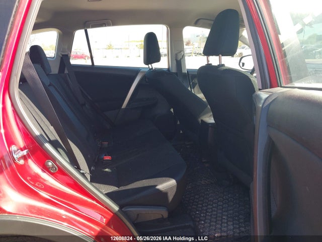 12608824 :رقم المزاد ، 2T3BFREV6FW343237 vin ، 2015 Toyota Rav4 Le مزاد بيع