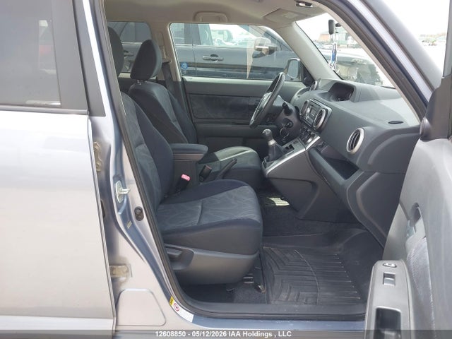 12608850 :رقم المزاد ، JTLZE4FE4C1147007 vin ، 2012 Toyota Scion Xb مزاد بيع