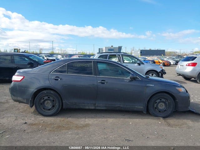 2011 Toyota Camry Hybrid მანქანა იყიდება აუქციონზე, vin: 4T1BB3EK6BU127776, აუქციონის ნომერი: 12608857