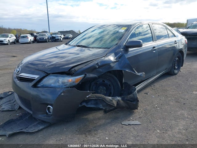 2011 Toyota Camry Hybrid მანქანა იყიდება აუქციონზე, vin: 4T1BB3EK6BU127776, აუქციონის ნომერი: 12608857