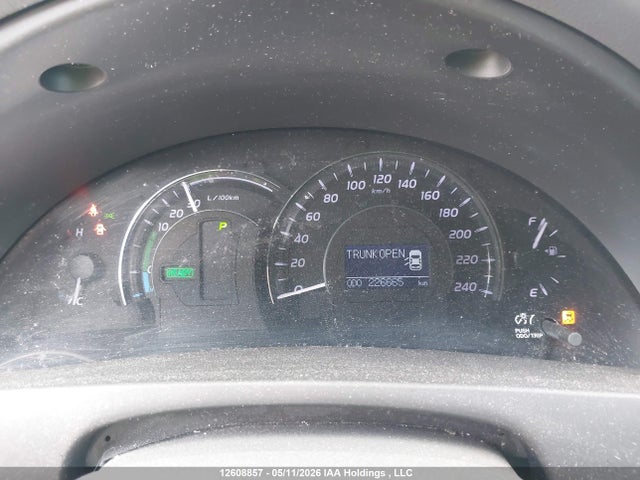 2011 Toyota Camry Hybrid მანქანა იყიდება აუქციონზე, vin: 4T1BB3EK6BU127776, აუქციონის ნომერი: 12608857