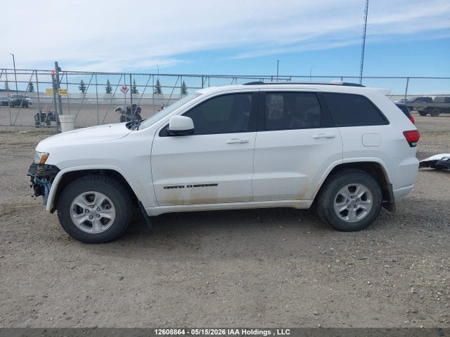1C4RJFAGXJC292677 Jeep Grand Cherokee Laredo