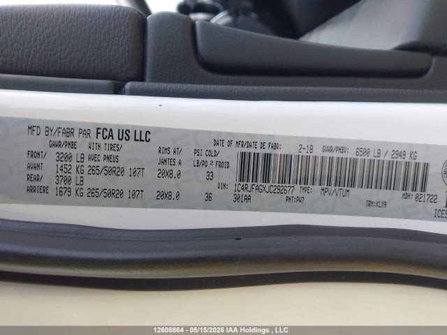 1C4RJFAGXJC292677 Jeep Grand Cherokee Laredo