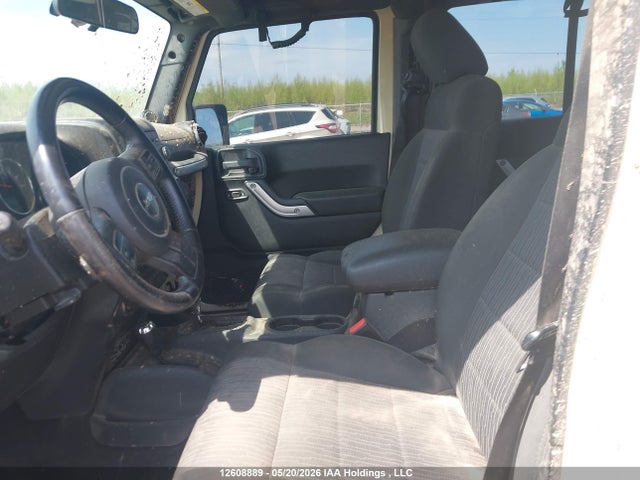 2011 Jeep Wrangler Unlimited Sahara მანქანა იყიდება აუქციონზე, vin: 1J4HA5H13BL519226, აუქციონის ნომერი: 12608889