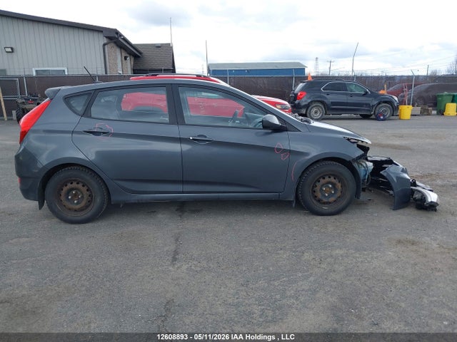 2013 Hyundai Accent მანქანა იყიდება აუქციონზე, vin: KMHCT5AE1DU096789, აუქციონის ნომერი: 12608893