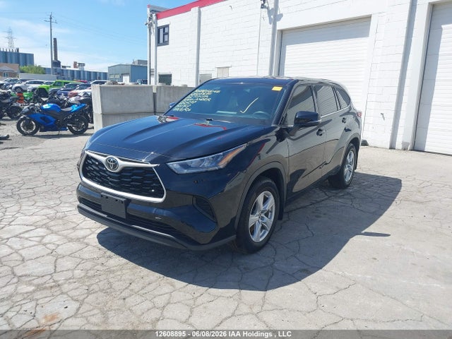 Продажа на аукционе авто 2022 Toyota Highlander Le, vin: 5TDBZRBH9NS221297, номер лота: 12608895