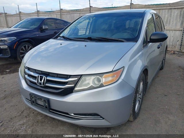 Продаж на аукціоні авто 2015 Honda Odyssey Se, vin: 5FNRL5H30FB501135, номер лоту: 12608899