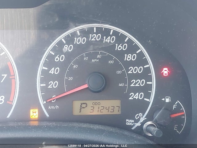 2013 Toyota Corolla Ce მანქანა იყიდება აუქციონზე, vin: 2T1BU4EE1DC935645, აუქციონის ნომერი: 12599118