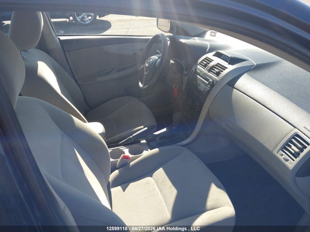 2013 Toyota Corolla Ce მანქანა იყიდება აუქციონზე, vin: 2T1BU4EE1DC935645, აუქციონის ნომერი: 12599118