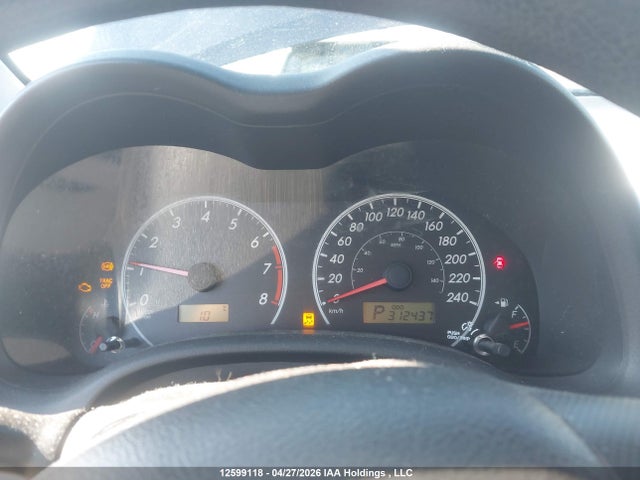 2013 Toyota Corolla Ce მანქანა იყიდება აუქციონზე, vin: 2T1BU4EE1DC935645, აუქციონის ნომერი: 12599118