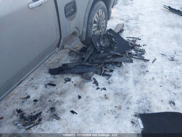 1GT4UYEY3SF158318 GMC Sierra 3500hd Denali Ultimate