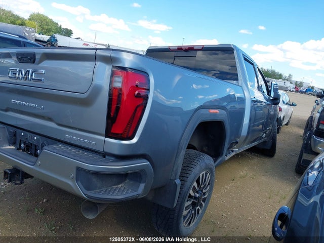 1GT4UYEY3SF158318 GMC Sierra 3500hd Denali Ultimate