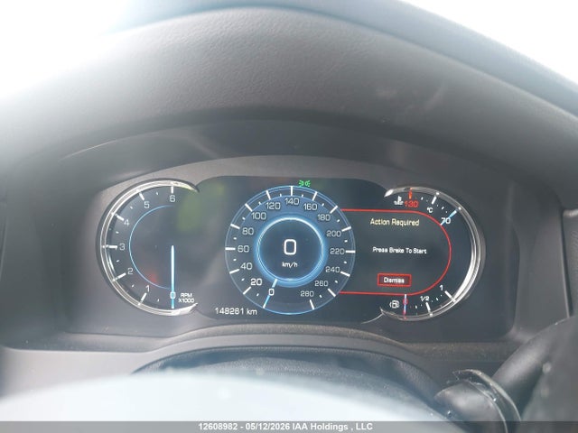 1GYS4CKJXJR165114 Cadillac Escalade Premium Luxury