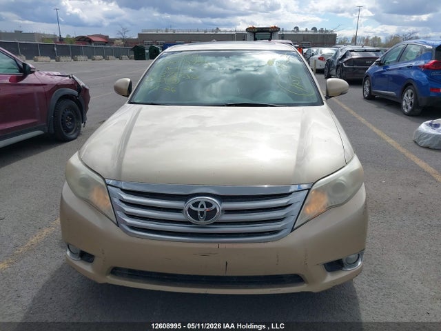 12608995 :رقم المزاد ، 4T1BK3DB7BU375780 vin ، 2011 Toyota Avalon Limited مزاد بيع