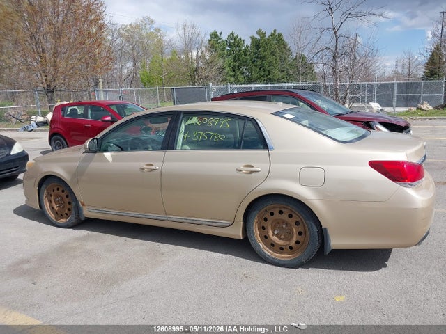 12608995 :رقم المزاد ، 4T1BK3DB7BU375780 vin ، 2011 Toyota Avalon Limited مزاد بيع