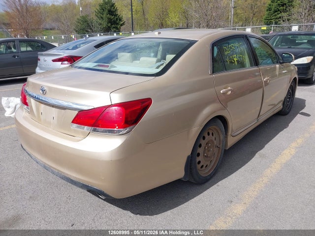 12608995 :رقم المزاد ، 4T1BK3DB7BU375780 vin ، 2011 Toyota Avalon Limited مزاد بيع