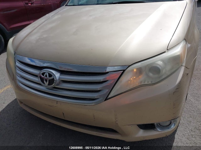 12608995 :رقم المزاد ، 4T1BK3DB7BU375780 vin ، 2011 Toyota Avalon Limited مزاد بيع