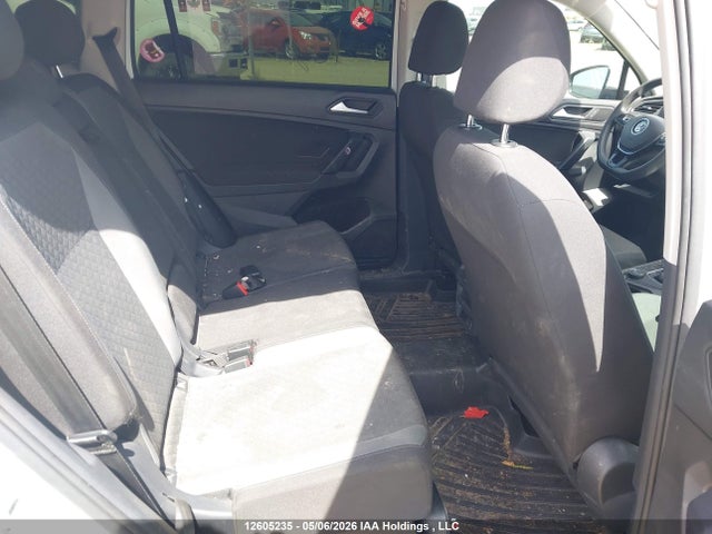 3VV0B7AX2KM169016 Volkswagen Tiguan Trendline