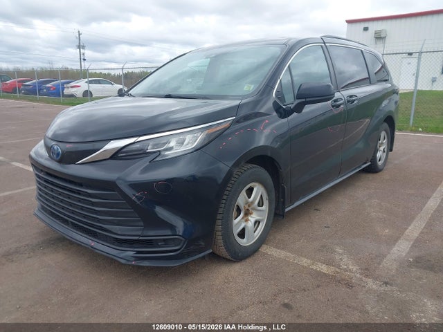 12609010 :رقم المزاد ، 5TDGRKEC4NS082970 vin ، 2022 Toyota Sienna Le 8-passenger مزاد بيع