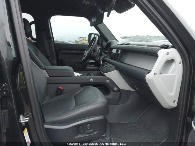 SALEJEEU3R2274525 Land Rover Defender 110 P400 S
