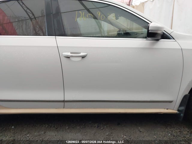 12609023 :رقم المزاد ، 1VWCV7A37FC057509 vin ، 2015 Volkswagen Passat Sel مزاد بيع