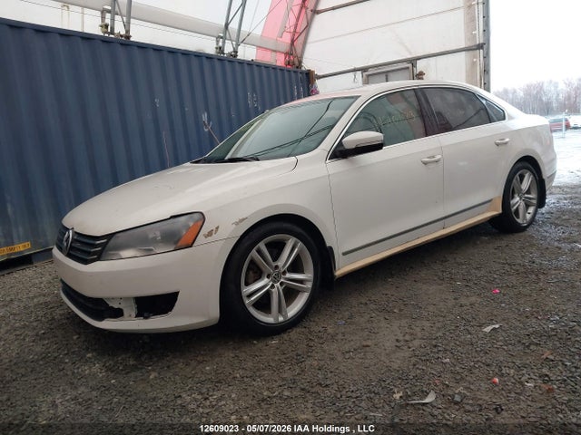 12609023 :رقم المزاد ، 1VWCV7A37FC057509 vin ، 2015 Volkswagen Passat Sel مزاد بيع
