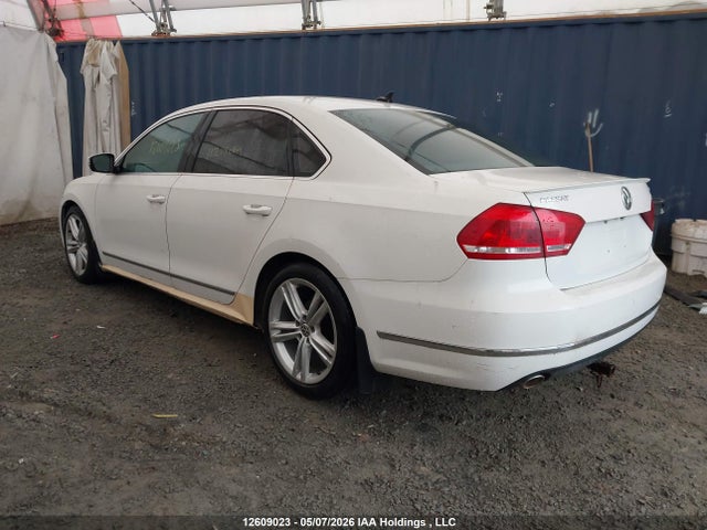 12609023 :رقم المزاد ، 1VWCV7A37FC057509 vin ، 2015 Volkswagen Passat Sel مزاد بيع