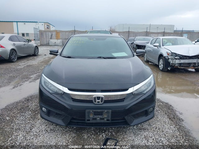 Honda Civic Touring 2018 2HGFC3B98JH451450 Image 11
