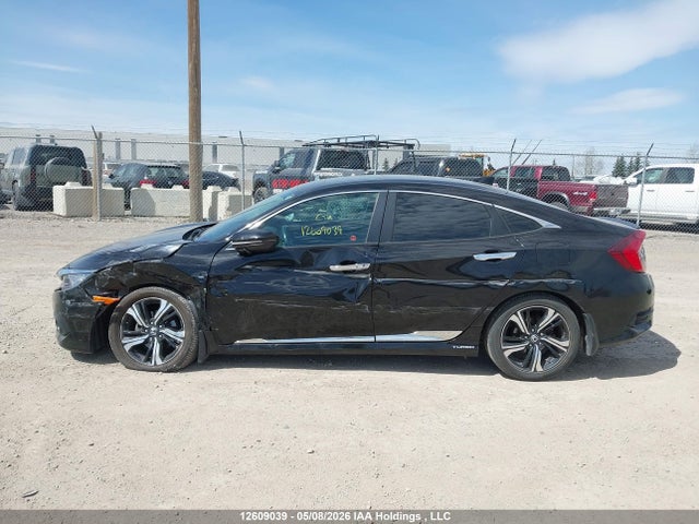 2HGFC1F94JH100632 Honda Civic Touring