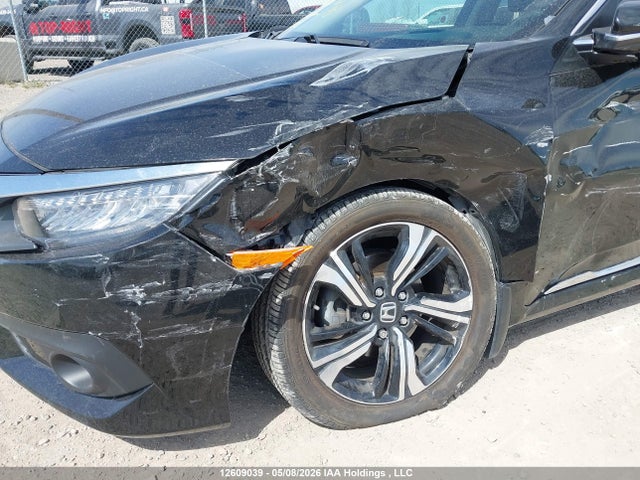 2HGFC1F94JH100632 Honda Civic Touring
