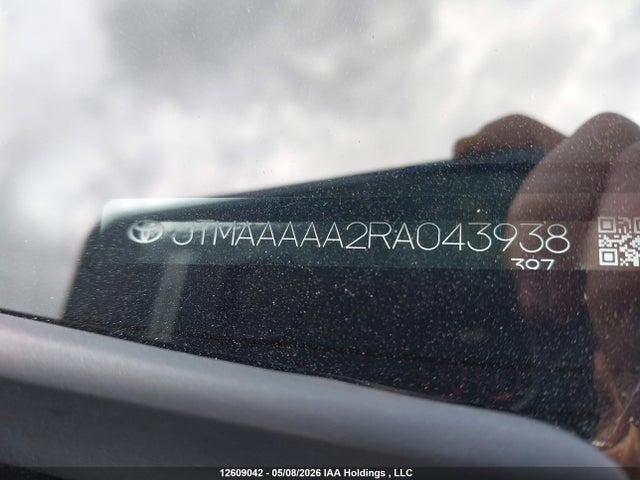 2024 Toyota Bz4x Le მანქანა იყიდება აუქციონზე, vin: JTMAAAAA2RA043938, აუქციონის ნომერი: 12609042