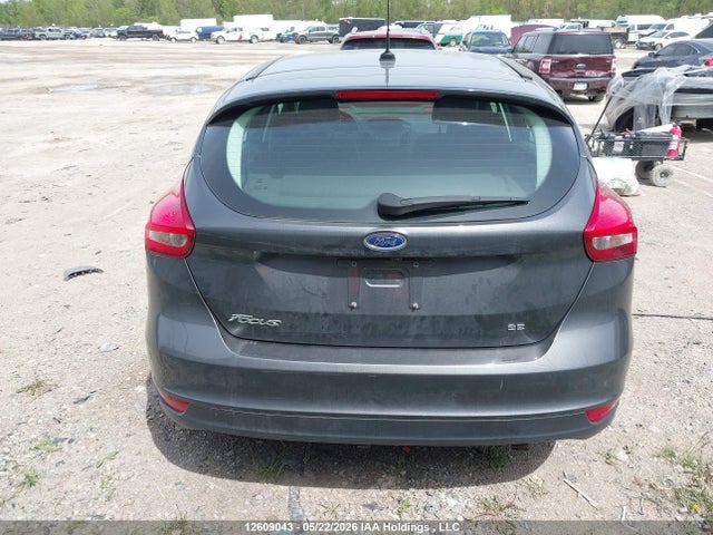 Ford FOCUS SE 2017 1FADP3K29HL335013 Image 16