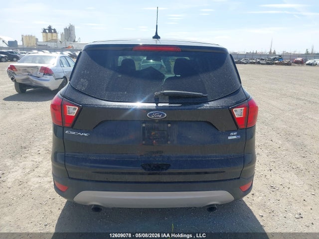 12609078 :رقم المزاد ، 1FMCU9GD0KUB17034 vin ، 2019 Ford Escape Se مزاد بيع
