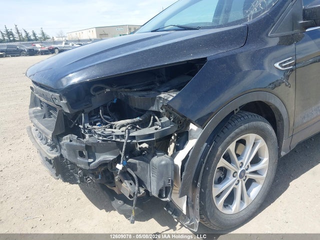 12609078 :رقم المزاد ، 1FMCU9GD0KUB17034 vin ، 2019 Ford Escape Se مزاد بيع