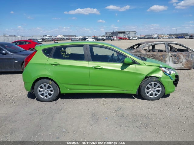 12609087 :رقم المزاد ، KMHCT5AE3EU152944 vin ، 2014 Hyundai Accent Gl مزاد بيع