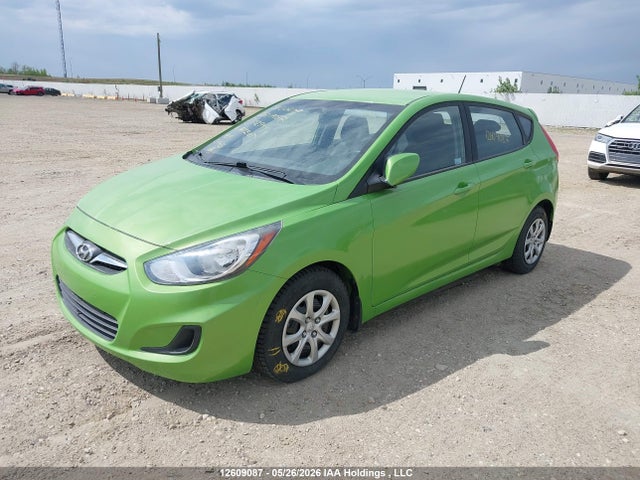 12609087 :رقم المزاد ، KMHCT5AE3EU152944 vin ، 2014 Hyundai Accent Gl مزاد بيع
