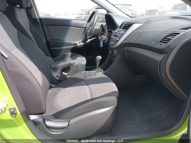 12609087 :رقم المزاد ، KMHCT5AE3EU152944 vin ، 2014 Hyundai Accent Gl مزاد بيع