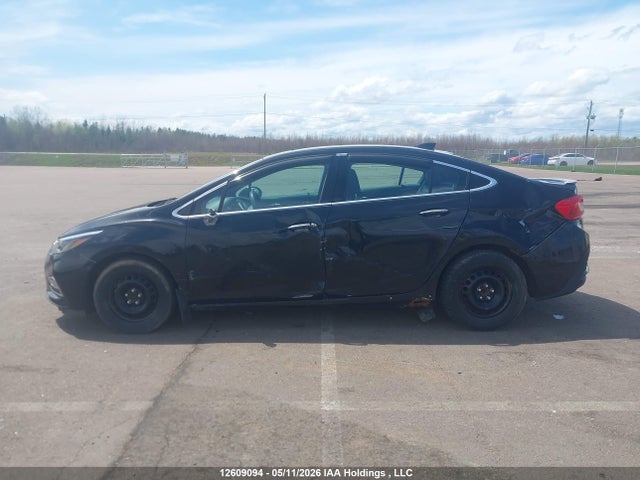 2017 Chevrolet Cruze Premier Auto მანქანა იყიდება აუქციონზე, vin: 1G1BF5SM1H7145080, აუქციონის ნომერი: 12609094