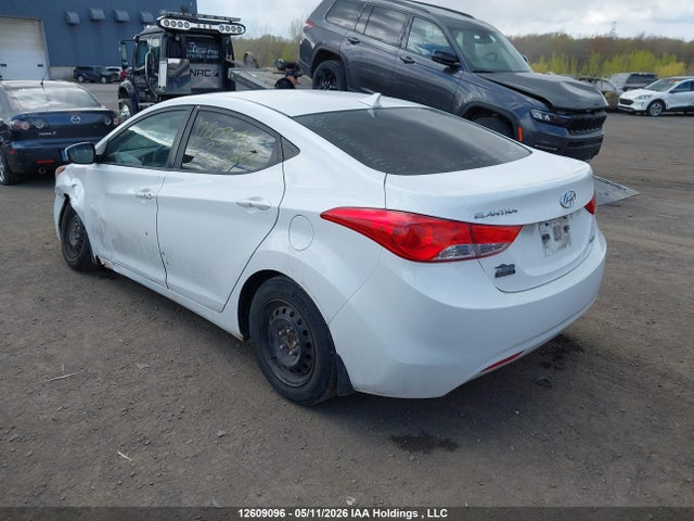 2013 Hyundai Elantra მანქანა იყიდება აუქციონზე, vin: 5NPDH4AE1DH272853, აუქციონის ნომერი: 12609096