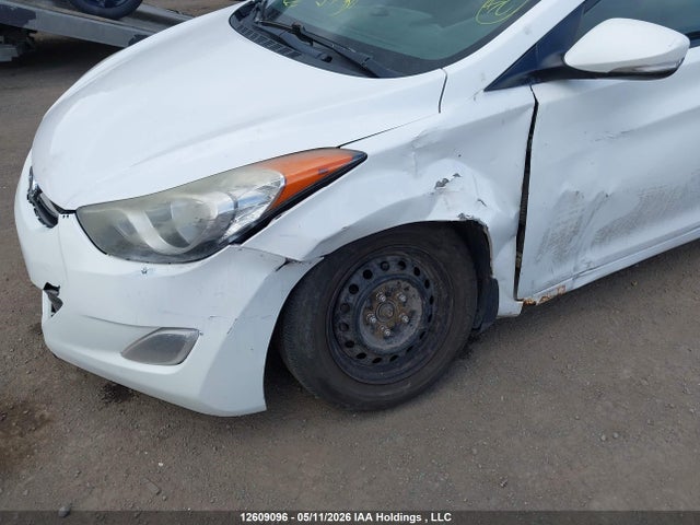 2013 Hyundai Elantra მანქანა იყიდება აუქციონზე, vin: 5NPDH4AE1DH272853, აუქციონის ნომერი: 12609096