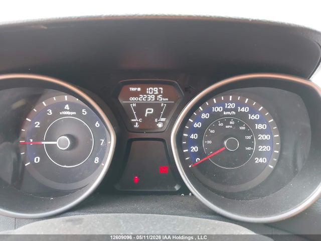 2013 Hyundai Elantra მანქანა იყიდება აუქციონზე, vin: 5NPDH4AE1DH272853, აუქციონის ნომერი: 12609096