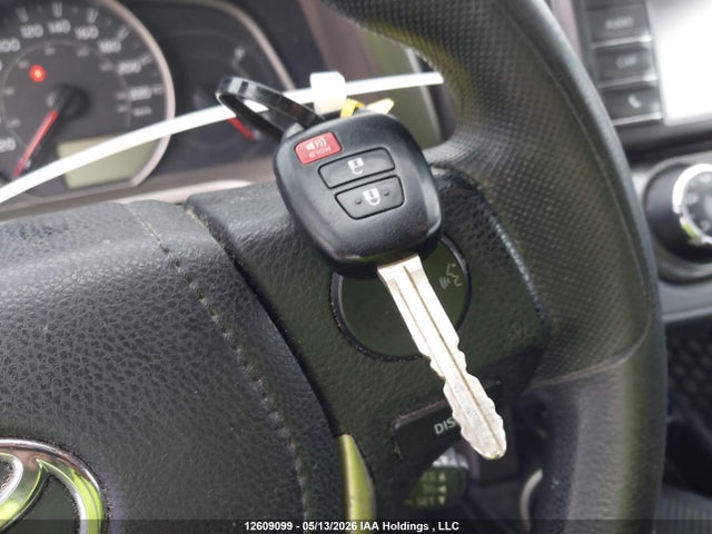 12609099 :رقم المزاد ، 2T3BFREV4FW399077 vin ، 2015 Toyota Rav4 Le مزاد بيع