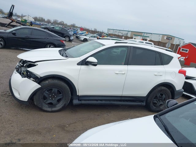 12609099 :رقم المزاد ، 2T3BFREV4FW399077 vin ، 2015 Toyota Rav4 Le مزاد بيع
