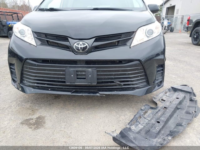 12609106 :رقم المزاد ، 5TDZZ3DC1LS046201 vin ، 2020 Toyota Sienna L مزاد بيع