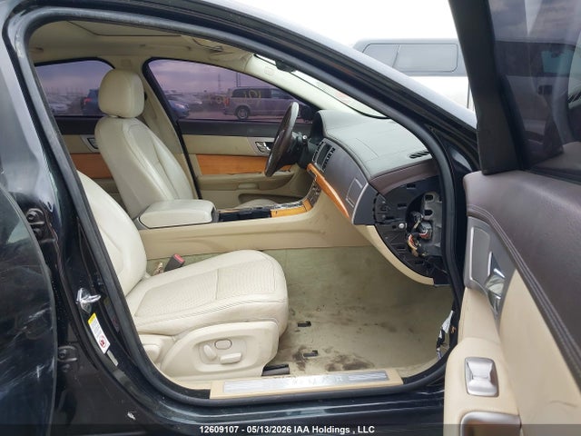 12609107 :رقم المزاد ، SAJXA05B19HR26543 vin ، 2009 Jaguar Xf Luxury مزاد بيع