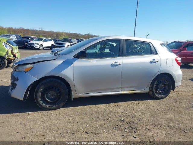 12609141 :رقم المزاد ، 2T1KU4EE2CC831065 vin ، 2012 Toyota Matrix مزاد بيع