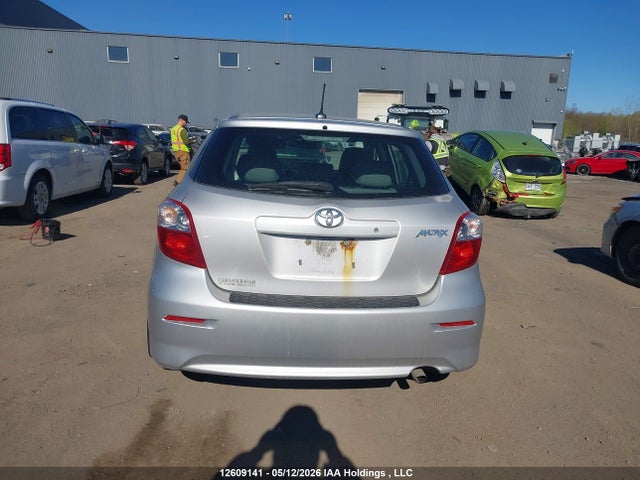 12609141 :رقم المزاد ، 2T1KU4EE2CC831065 vin ، 2012 Toyota Matrix مزاد بيع